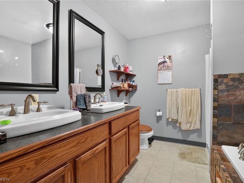 4393 Middle Road, Conneaut, OH 44030 Photo 42