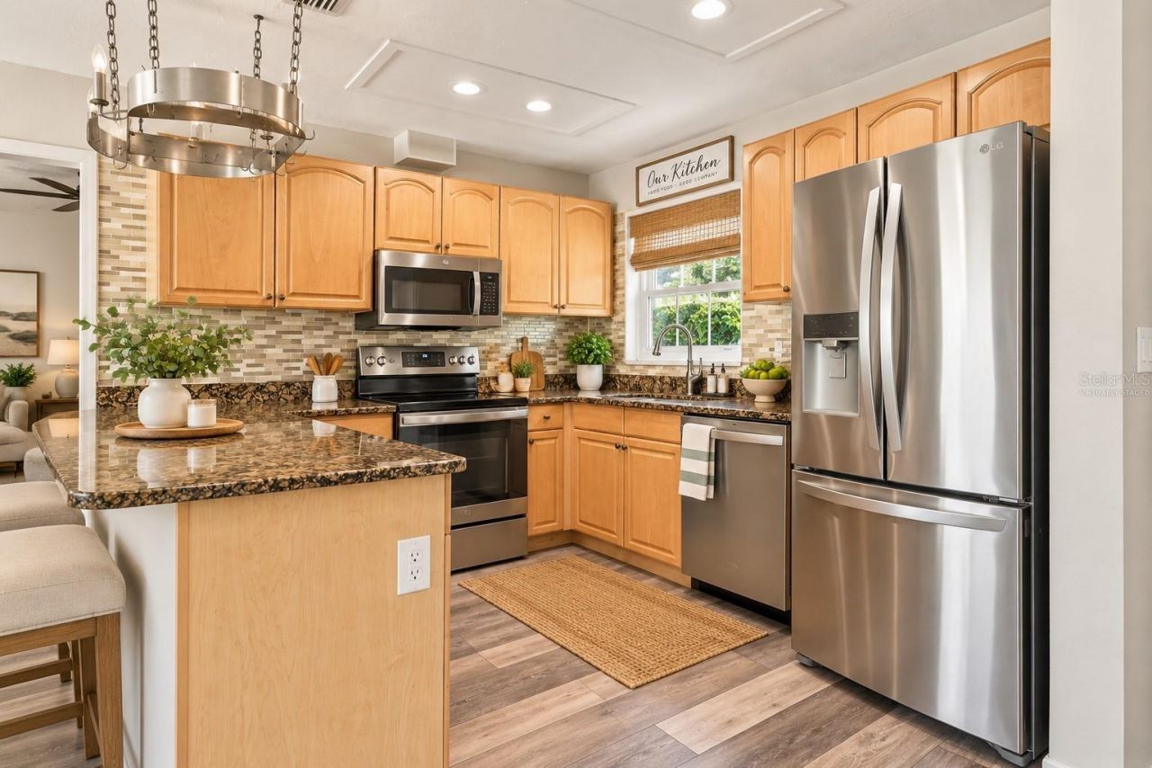 3705 28th Avenue W, Bradenton, FL 34205 Photo
