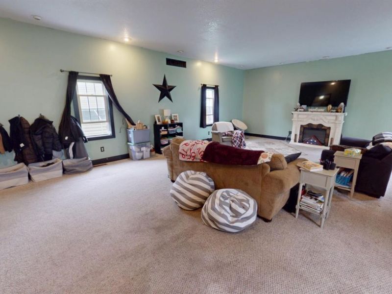 813 N Main Street, Fostoria, OH 44830 Photo 10