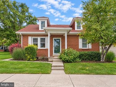 255 NICHOLS STREET, LEESPORT, PA 19533