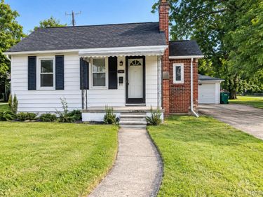 14916 Crescentwood Avenue, Eastpointe, Mi 48021