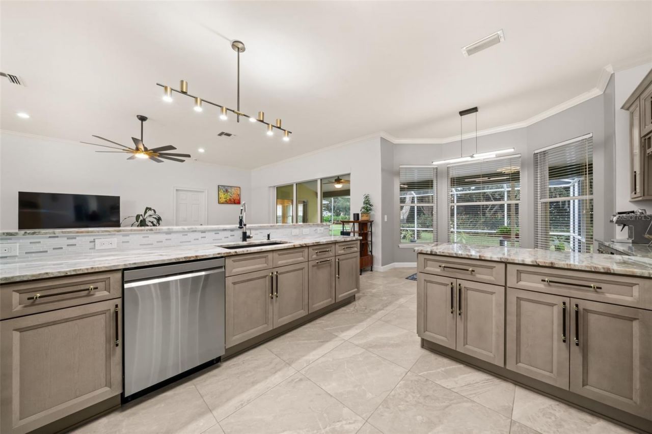 5092 Strafford Oaks Drive, Sebring, FL 33875 Photo
