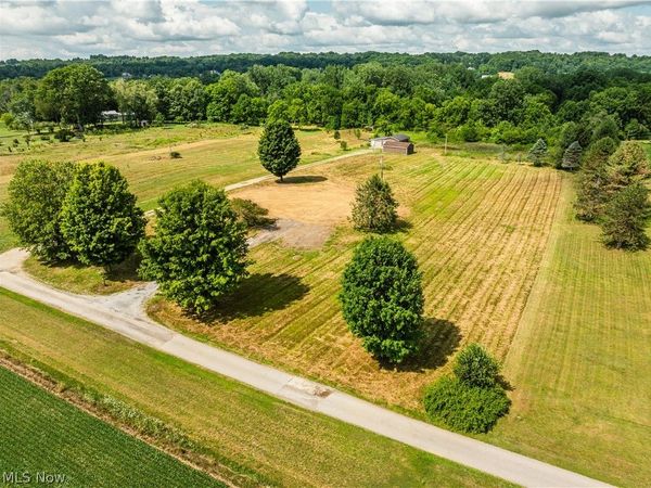 Blake Road, Wadsworth, OH 44281