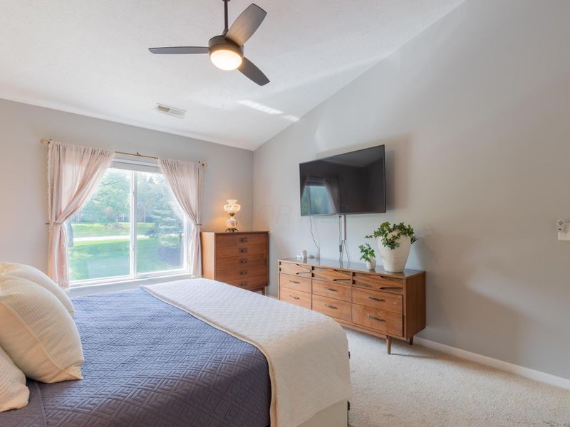 6334 Edgecreek Lane, Columbus, OH 43231 Photo 12
