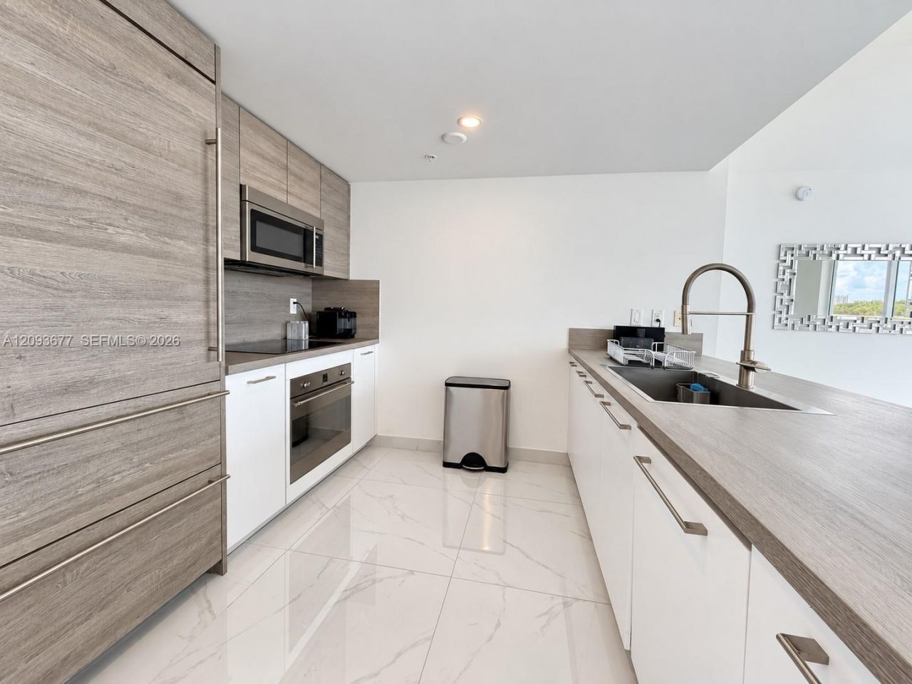 400 Sunny Isles Blvd , Unit 403, Sunny Isles Beach, FL 33160 Photo