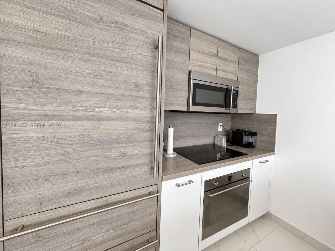 400 Sunny Isles Blvd , Unit 403, Sunny Isles Beach, FL 33160 Photo
