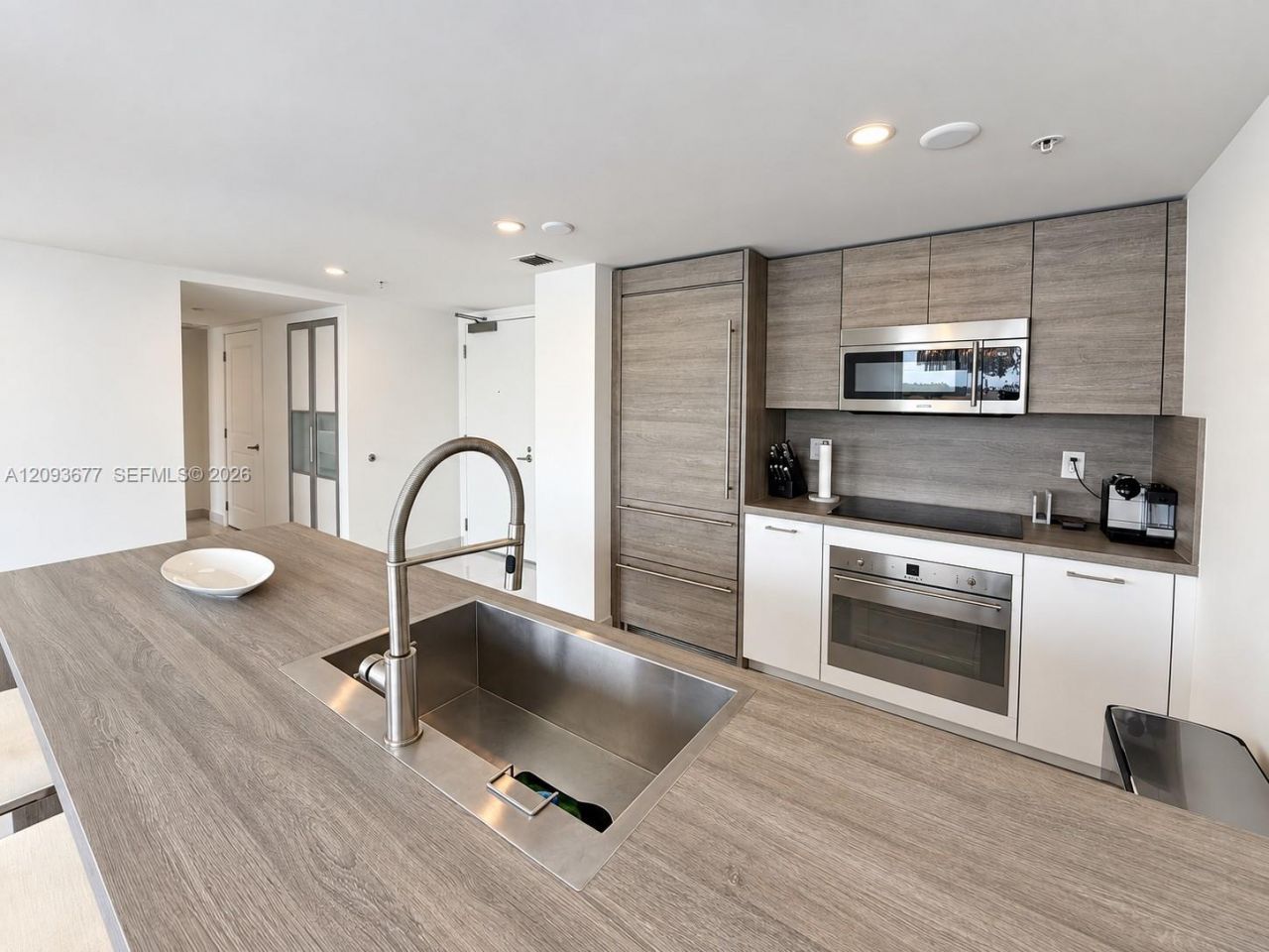 400 Sunny Isles Blvd , Unit 403, Sunny Isles Beach, FL 33160 Photo