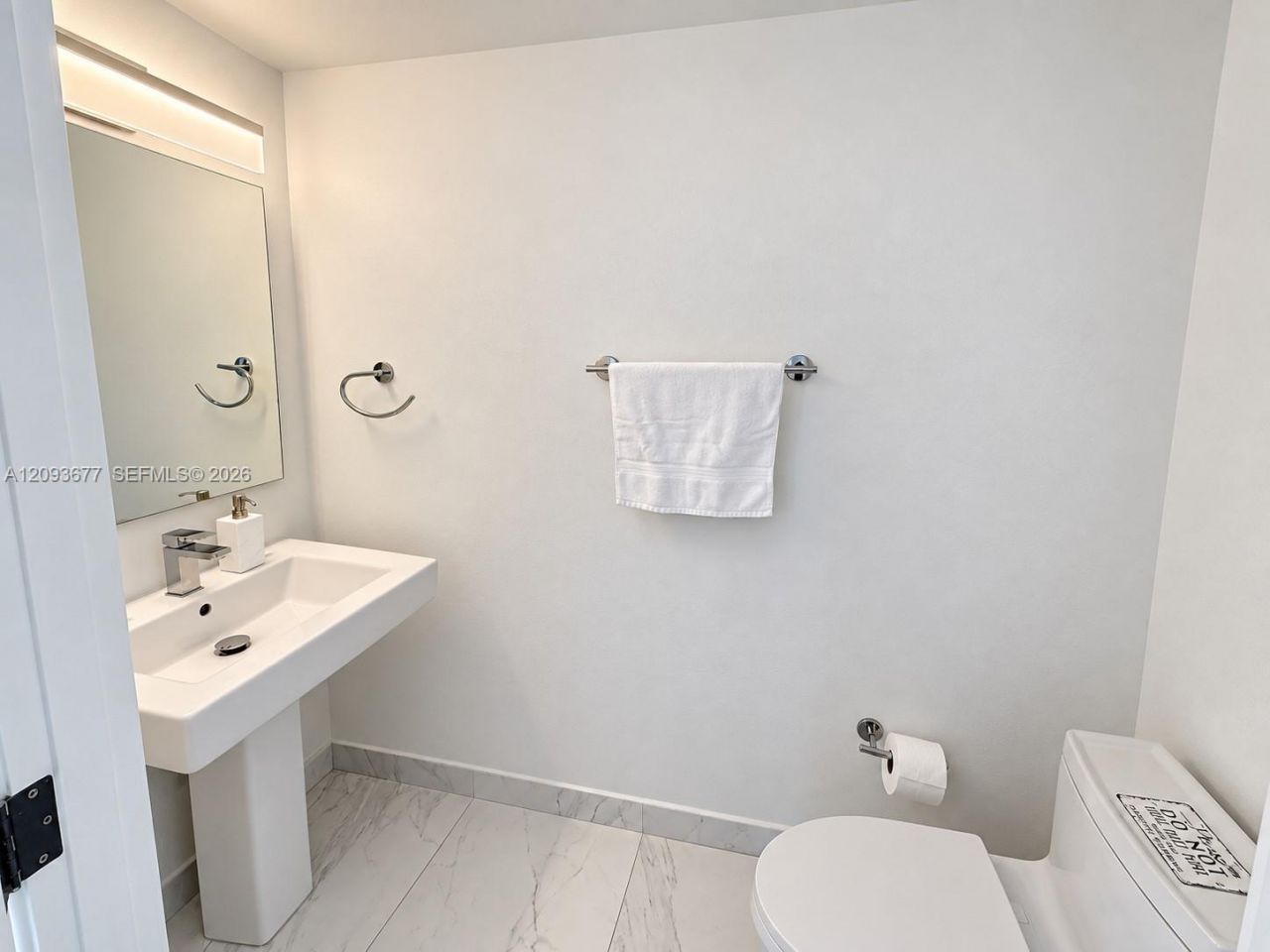 400 Sunny Isles Blvd , Unit 403, Sunny Isles Beach, FL 33160 Photo