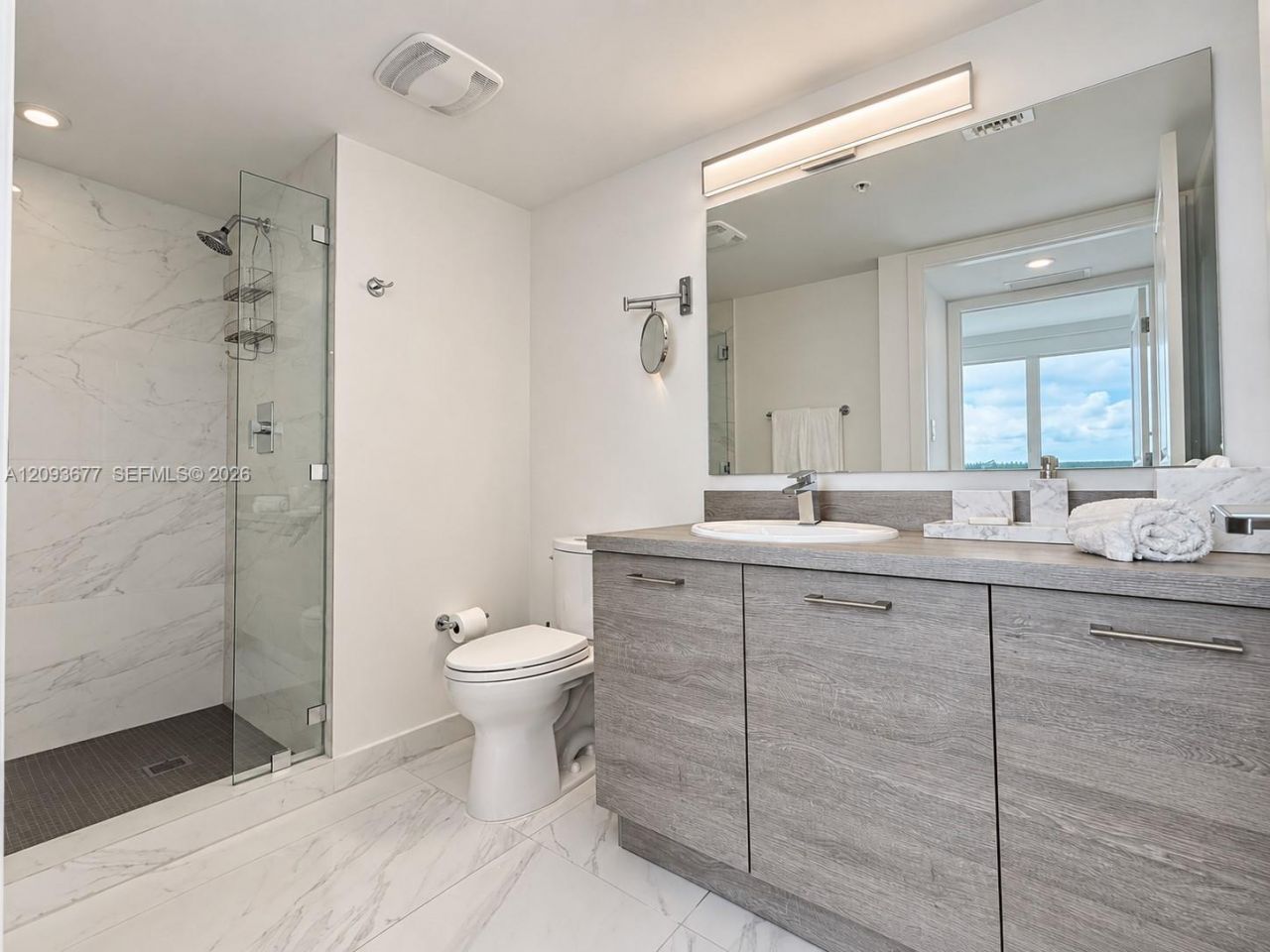 400 Sunny Isles Blvd , Unit 403, Sunny Isles Beach, FL 33160 Photo