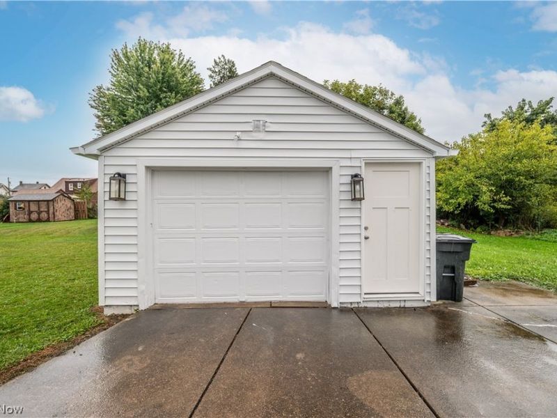 186 Creed Street, Struthers, OH 44471 Photo 3