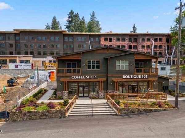 1113 W Davidson AVE , Coeur d'Alene, ID 83814