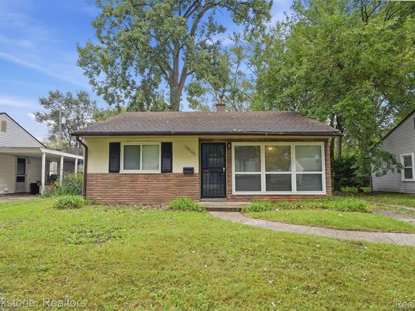 10400 Saratoga Street, Oak Park, Mi 48237