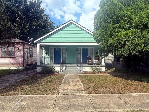 5445 BURGUNDY Street , New Orleans, LA 70117