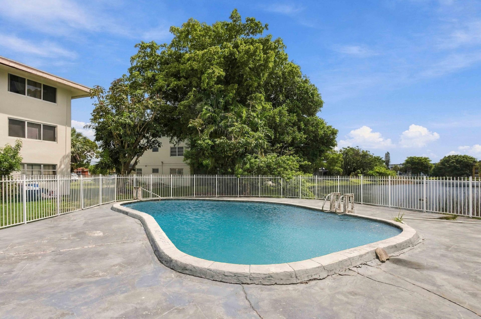 5480 NW 11th Street, Unit 102, Plantation, FL 33313 Photo