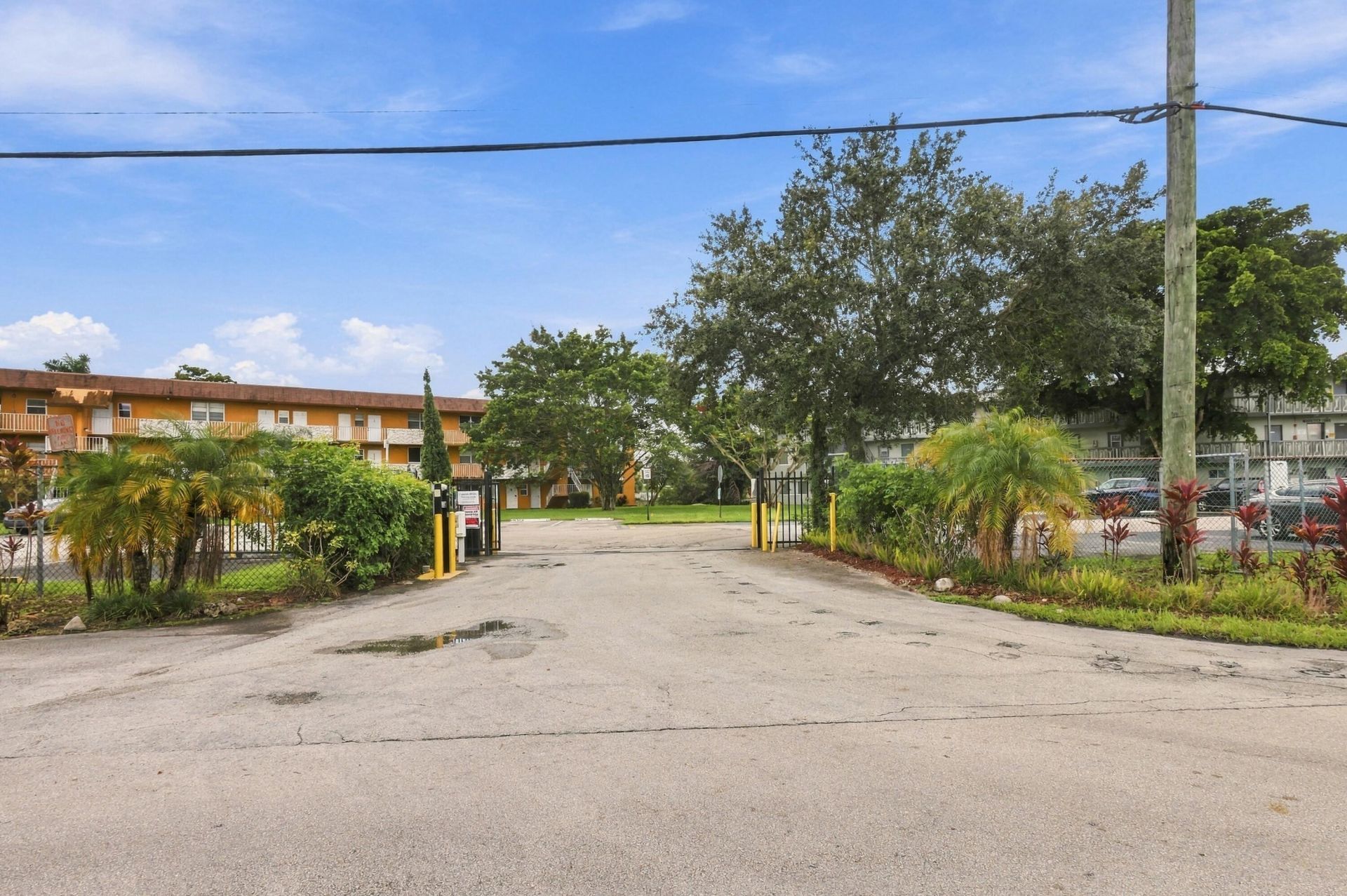 5480 NW 11th Street, Unit 102, Plantation, FL 33313 Photo