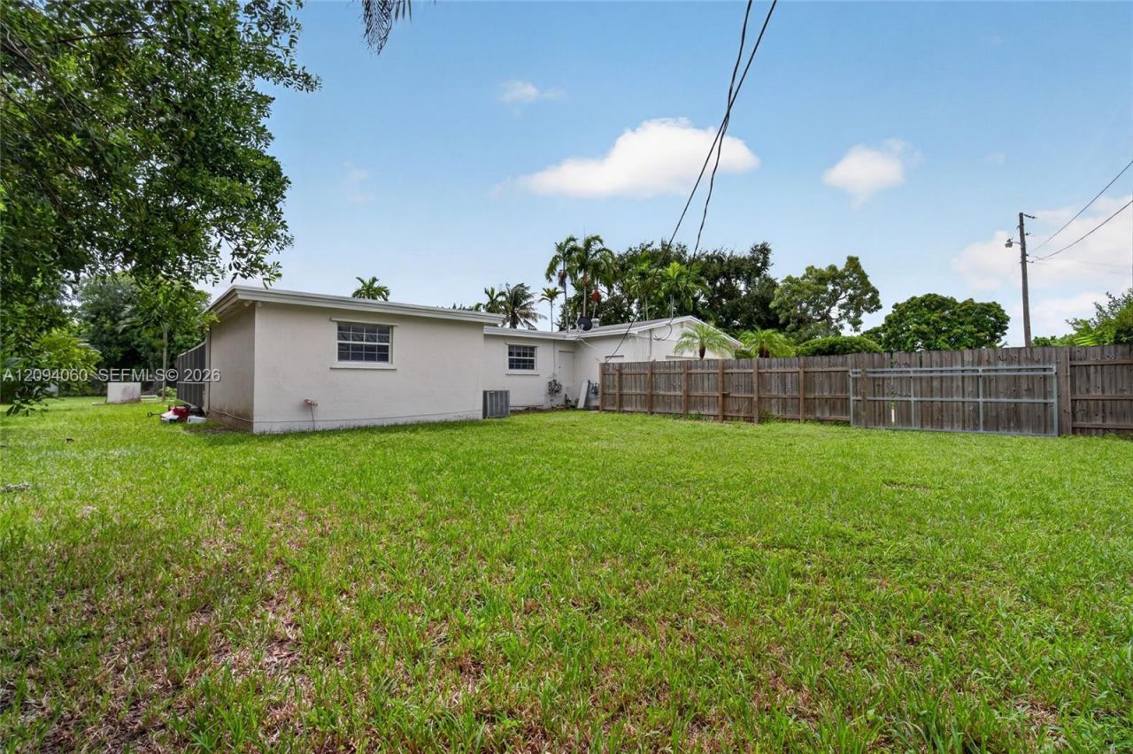 17435 SW 109th Ct, Miami, FL 33157 Photo