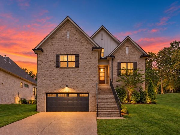 387 Arrow Ct, Hendersonville, TN 37075