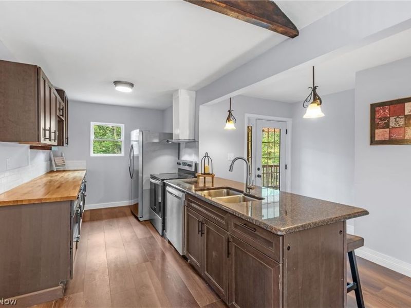 3379 Lake Street, Beloit, OH 44609 Photo 10