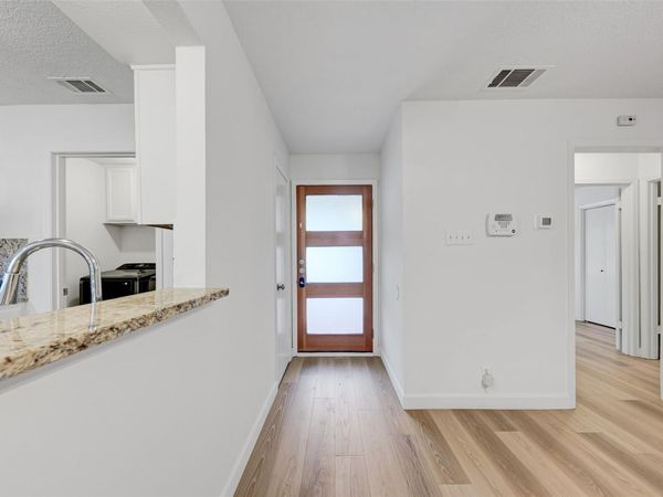 2106 Nickerson ST, Unit 105, Austin, TX 78704