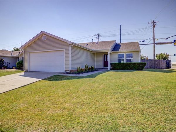 524 English Elm Lane, Norman, OK 73069