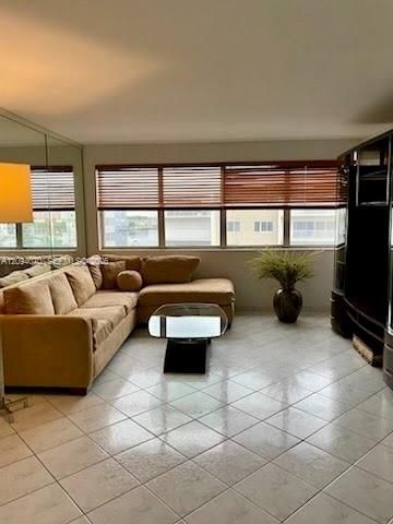 111 Golden Isles Dr, Unit E4, Hallandale Beach, FL 33009 Photo