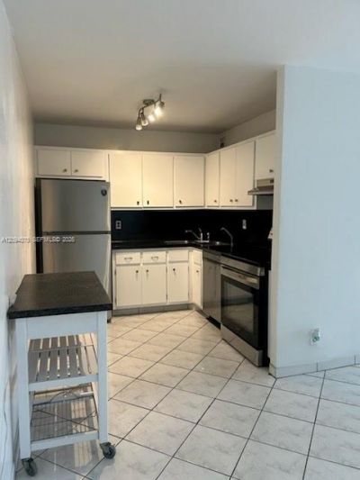 111 Golden Isles Dr, Unit E4, Hallandale Beach, FL 33009 Photo