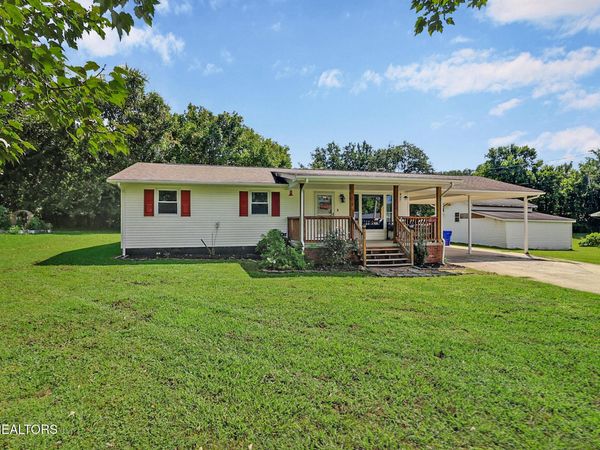514 Evergreen St, Harriman, TN 37748