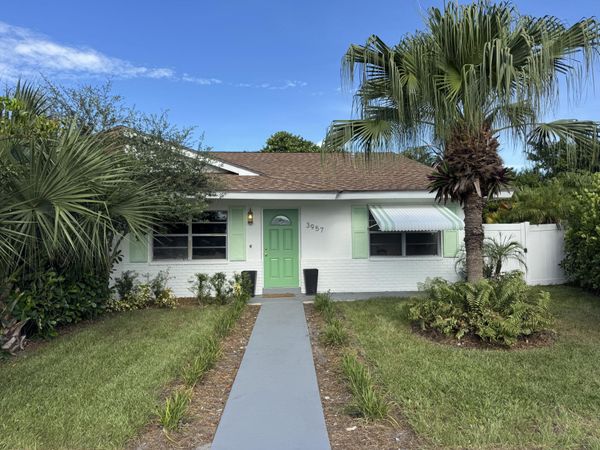 3957 Harwood Street, West Palm Beach, FL 33403