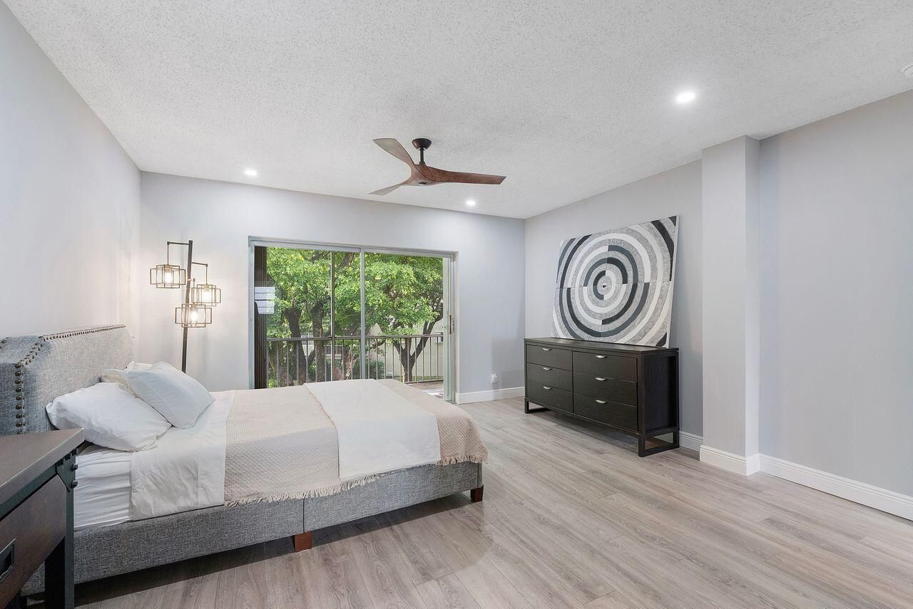 6731 Cypress Road, Unit 205, Plantation, FL 33317 Photo