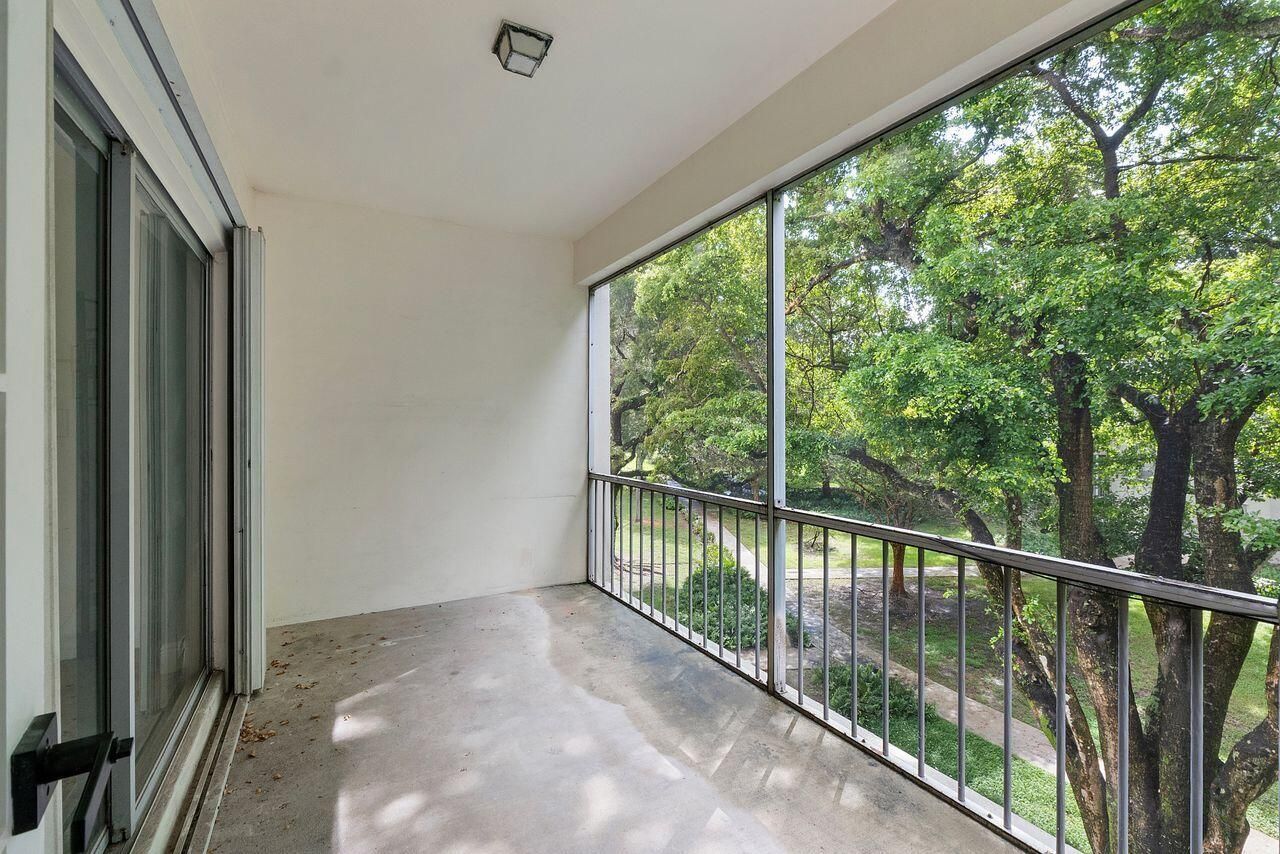 6731 Cypress Road, Unit 205, Plantation, FL 33317 Photo