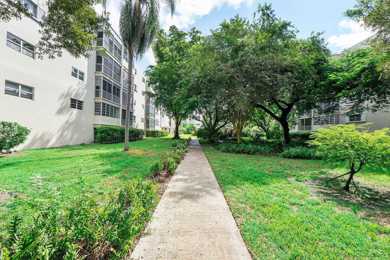 6731 Cypress Road, Unit 205, Plantation, FL 33317 Photo