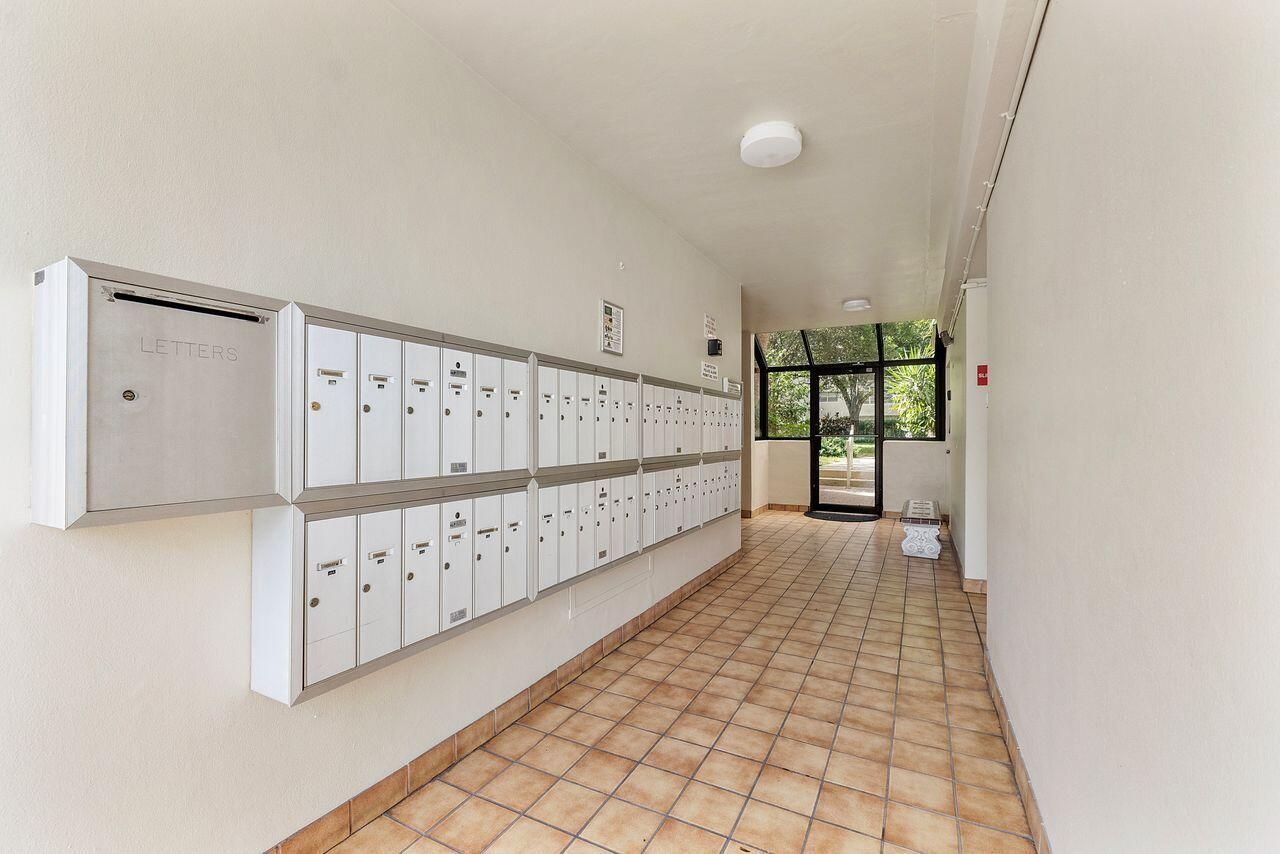 6731 Cypress Road, Unit 205, Plantation, FL 33317 Photo