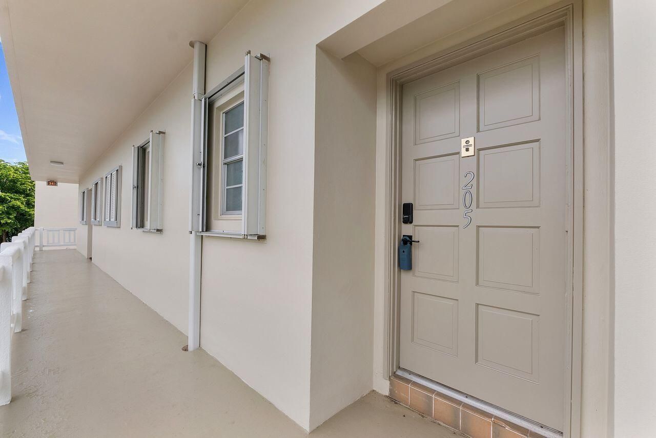 6731 Cypress Road, Unit 205, Plantation, FL 33317 Photo
