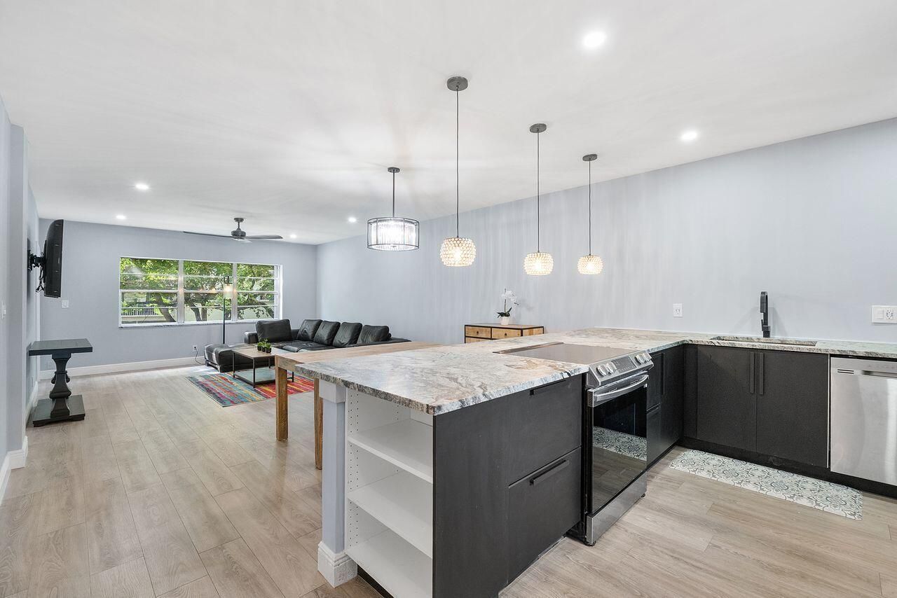 6731 Cypress Road, Unit 205, Plantation, FL 33317 Photo