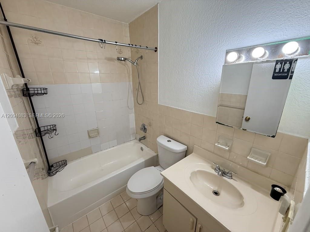 159 W 8th St , Unit 8, Hialeah, FL 33010 Photo
