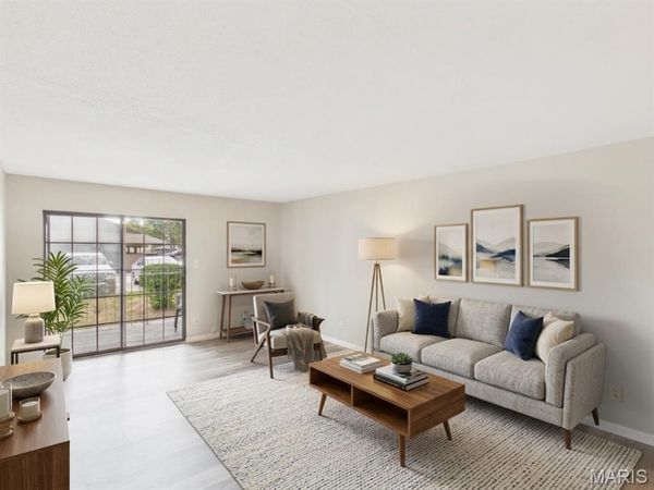 1436 Heritage Landing, Unit 22, St Charles, MO 63303