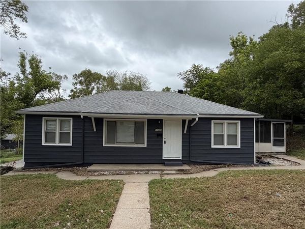 11400 E 11TH Street, Independence, MO 64054
