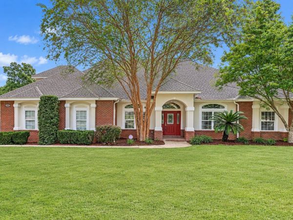 5833 Hunting Meadows Drive, Crestview, FL 32536