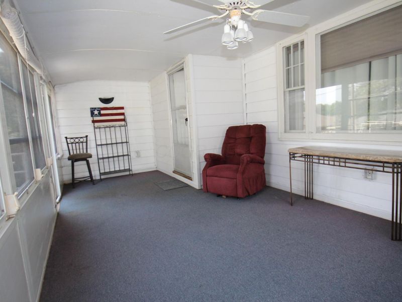 866 Lakeshore Drive W, Hebron, OH 43025 Photo 3