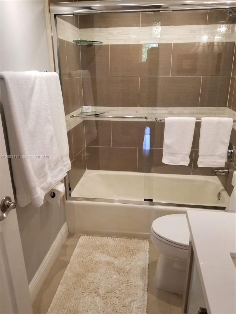 151 Crandon Blvd, Unit 430, Key Biscayne, FL 33149 Photo