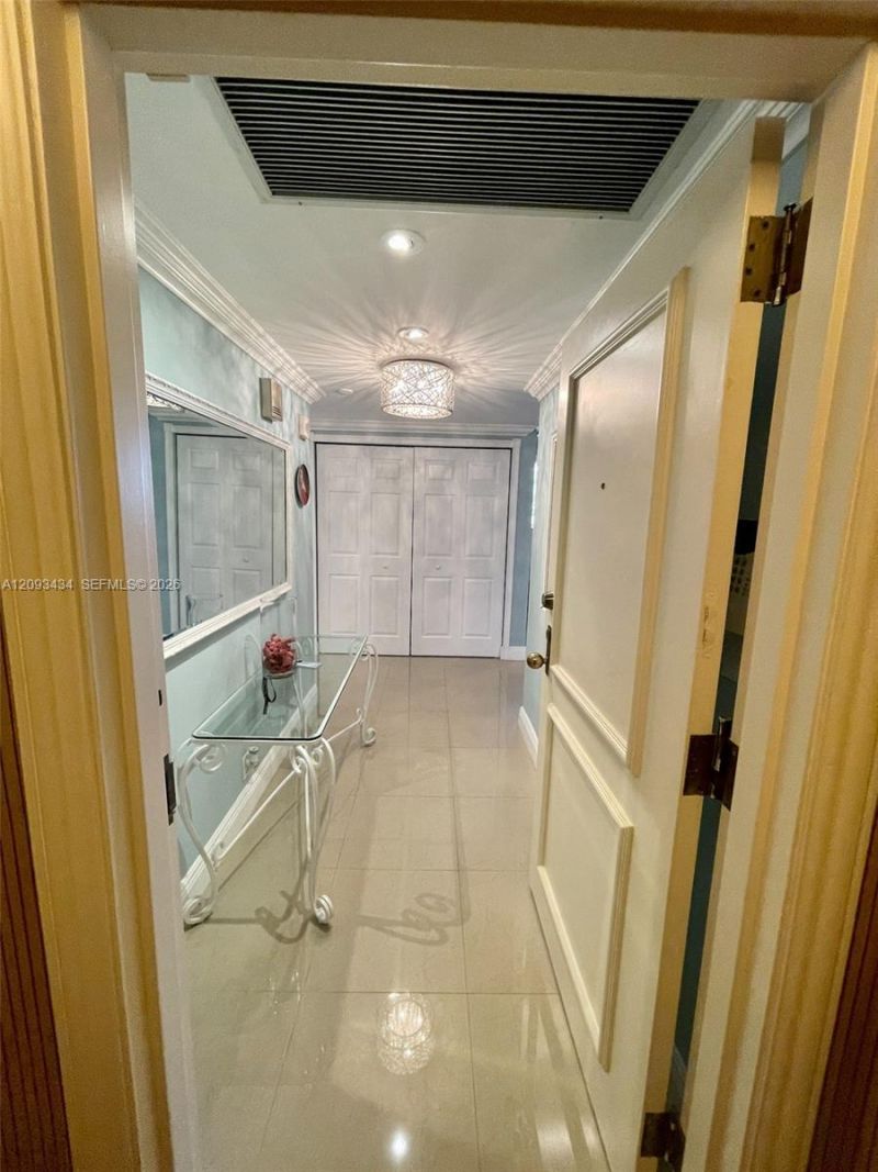 151 Crandon Blvd, Unit 430, Key Biscayne, FL 33149 Photo