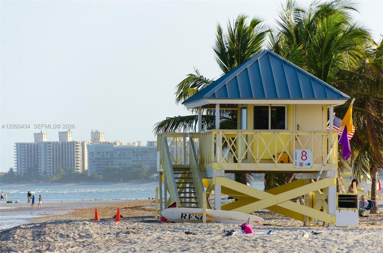 151 Crandon Blvd, Unit 430, Key Biscayne, FL 33149 Photo