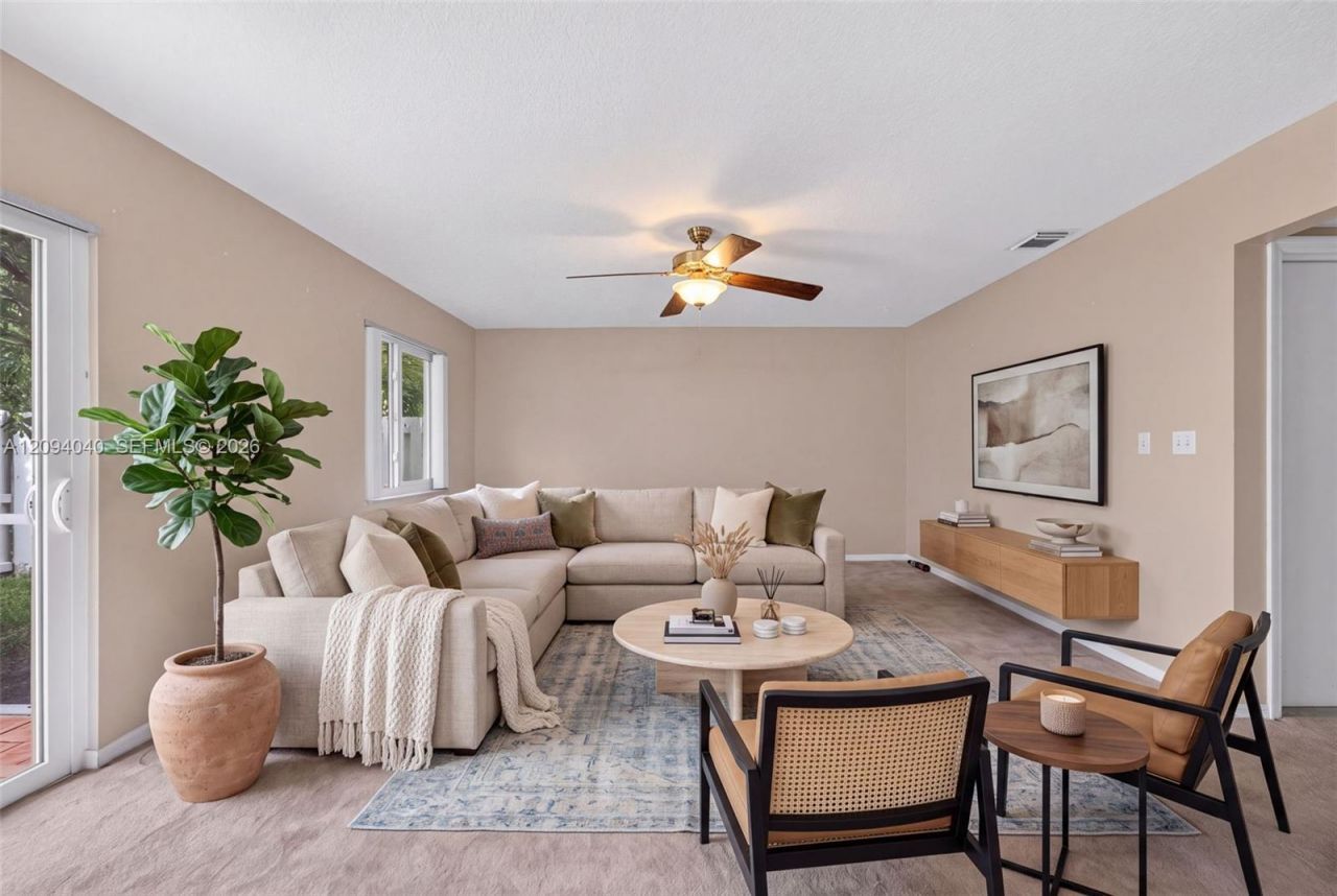 1248 NW 125th Ter, Sunrise, FL 33323 Photo