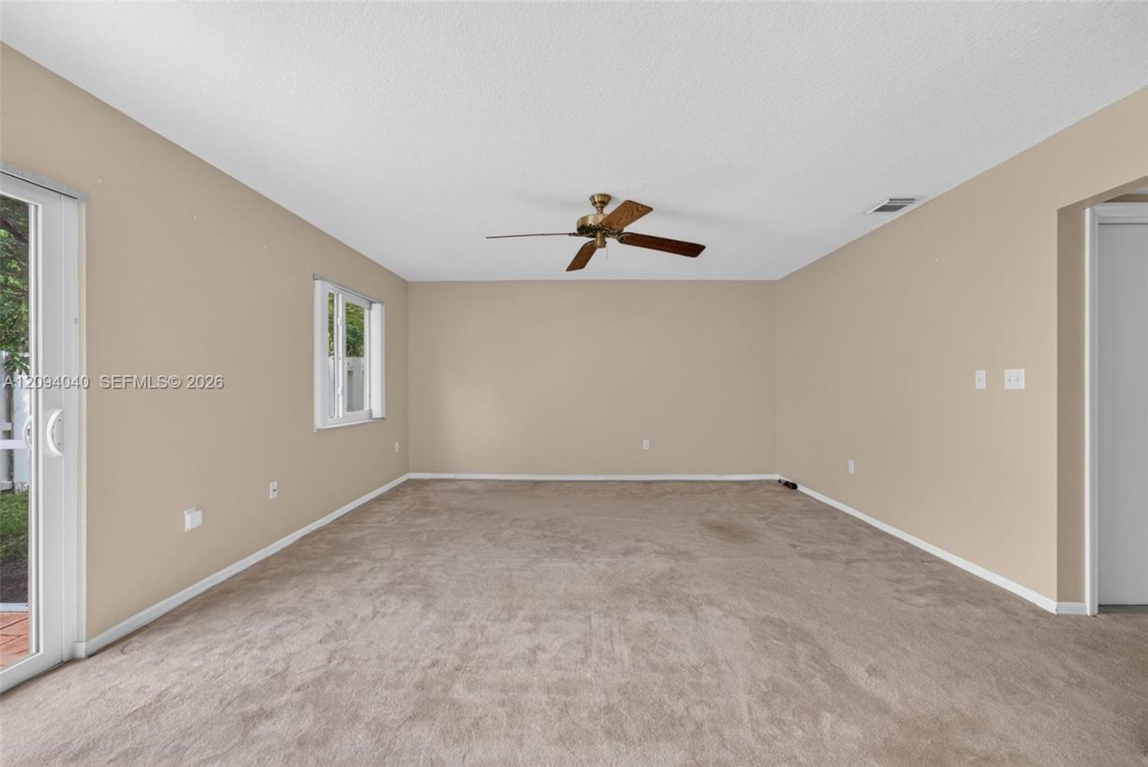 1248 NW 125th Ter, Sunrise, FL 33323 Photo