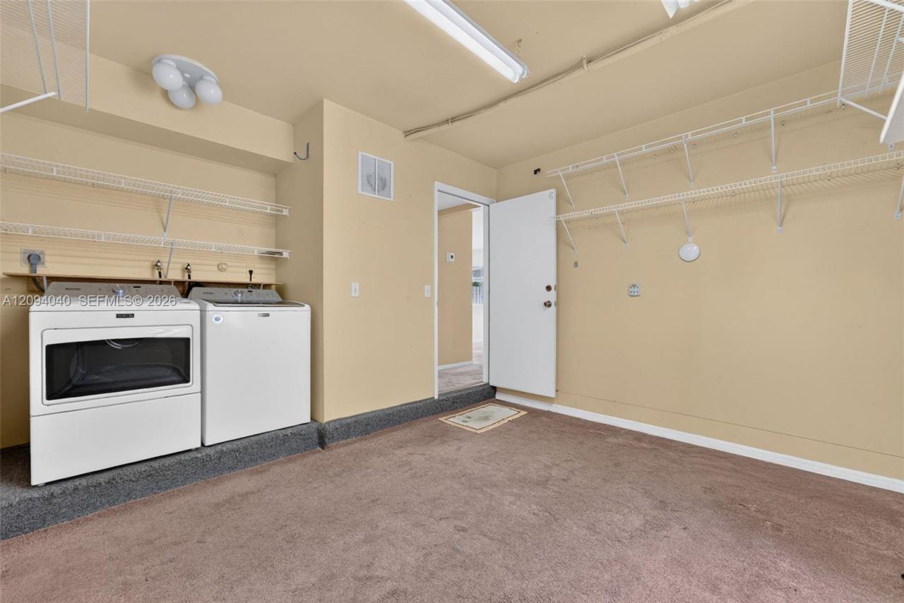 1248 NW 125th Ter, Sunrise, FL 33323 Photo