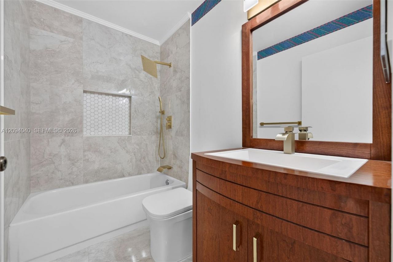 1248 NW 125th Ter, Sunrise, FL 33323 Photo