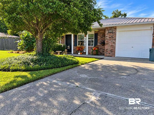 425 Cedar Court, Foley, AL 36535