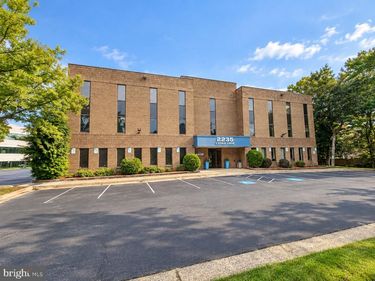 2235 CEDAR LANE , Unit 201, VIENNA, VA 22182