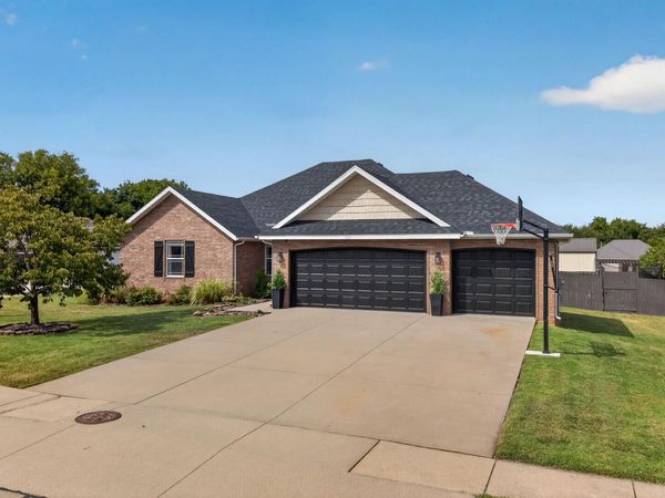 221 Pheasant , Willard, MO 65781