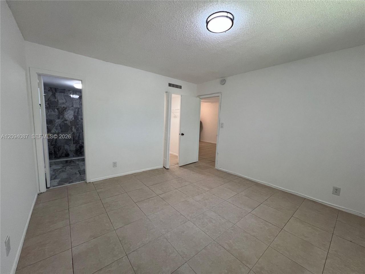 7825 Fairview Dr , Unit 202, Tamarac, FL 33321 Photo